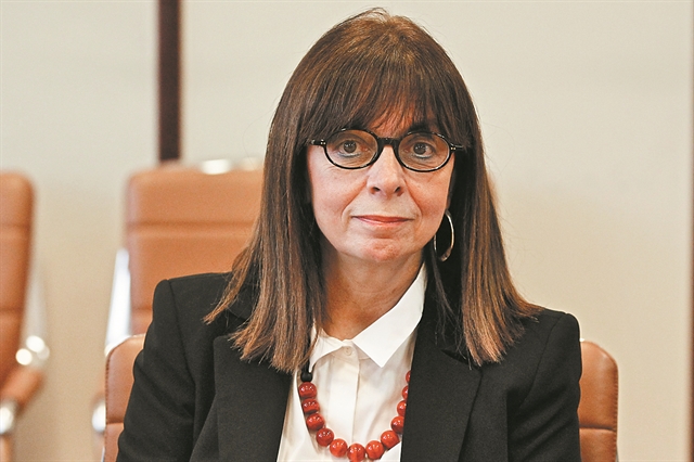 Μια δικαστής που γράφει Ιστορία