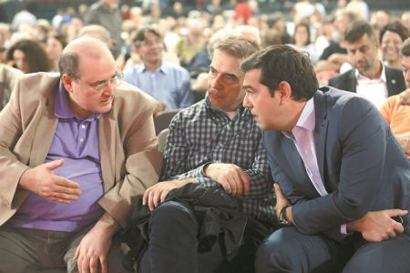 Ο Τσίπρας, το Κέντροκαι η θεωρία του «ώριμου φρούτου»