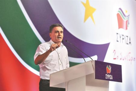 «Βόμβες» για αναδρομικά, πλεονάσματα και εκλογές