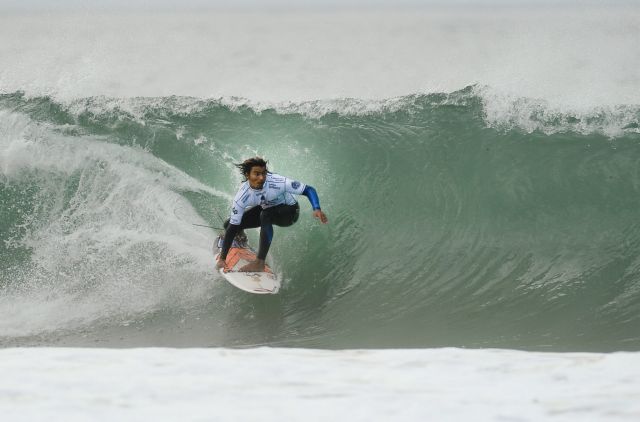 Σέρφερ διασώθηκε μετά από 30 ώρες στη θάλασσα