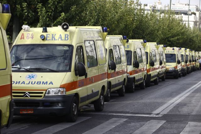 ΕΚΑΒ: Δωρεά €14 εκατ. για αγορά και συντήρηση ασθενοφόρων