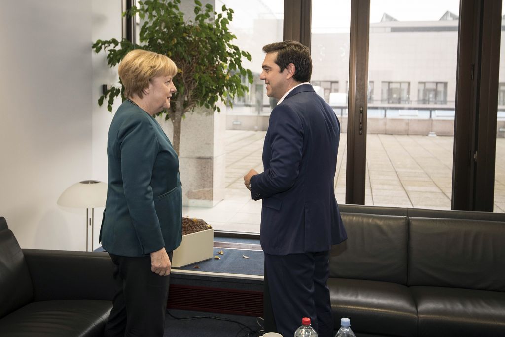 Τηλεφωνική επικοινωνία Τσίπρα – Μέρκελ