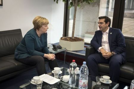 Τηλεφωνική επικοινωνία με Τσίπρα ζήτησε η Μέρκελ