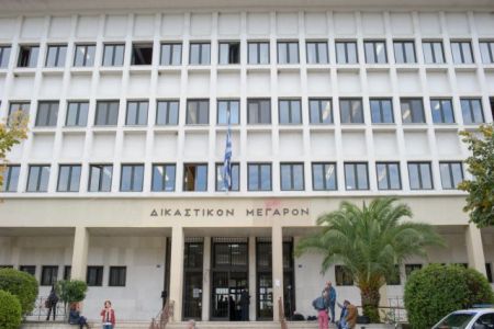 Υπόθεση Γιακουμάκη: Εξι μήνες με αναστολή στον πρώην διευθυντή της Γαλακτοκομικής Σχολής