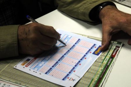 Πάνω από 9,3 εκατ. ευρώ κληρώνει η πρώτη κατηγορία του Τζόκερ