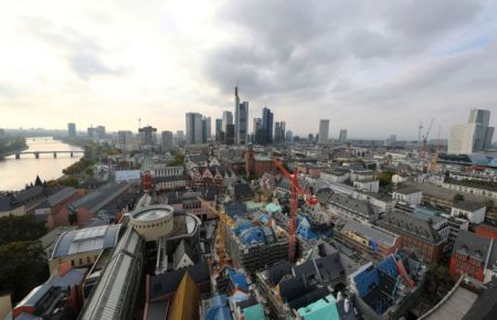 Η Φρανκφούρτη στοχεύει σε 100.000 νέες θέσεις εργασίας μετά το Brexit