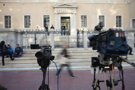Σε εξέλιξη η 5η και πιθανότατα τελική διάσκεψη της Ολομελείας του ΣτΕ – Εν αναμονή της απόφασης για τις τηλεοπτικές άδειες