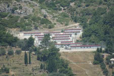 «Ασφυξία» από τον διπλασιασμό προσφύγων στο hotspot Σάμου