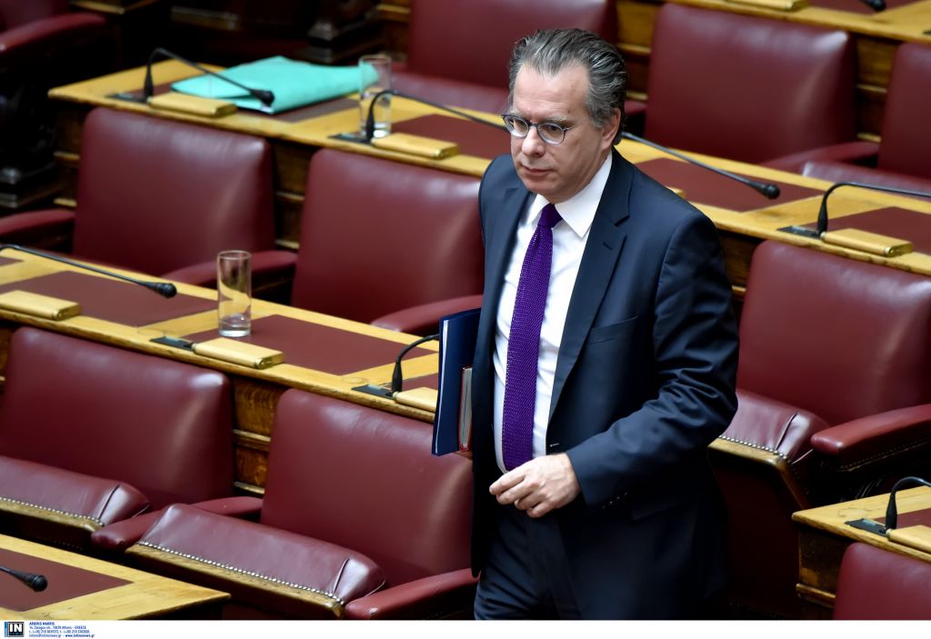 ΝΔ: Ο Παπαδημητρίου έχει πει ανάλογα με όσα έλεγε ο Βαρουφάκης