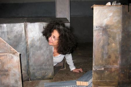 Γκαράζ με τις εικαστικές ανησυχίες της Μαριάννας Λύρα