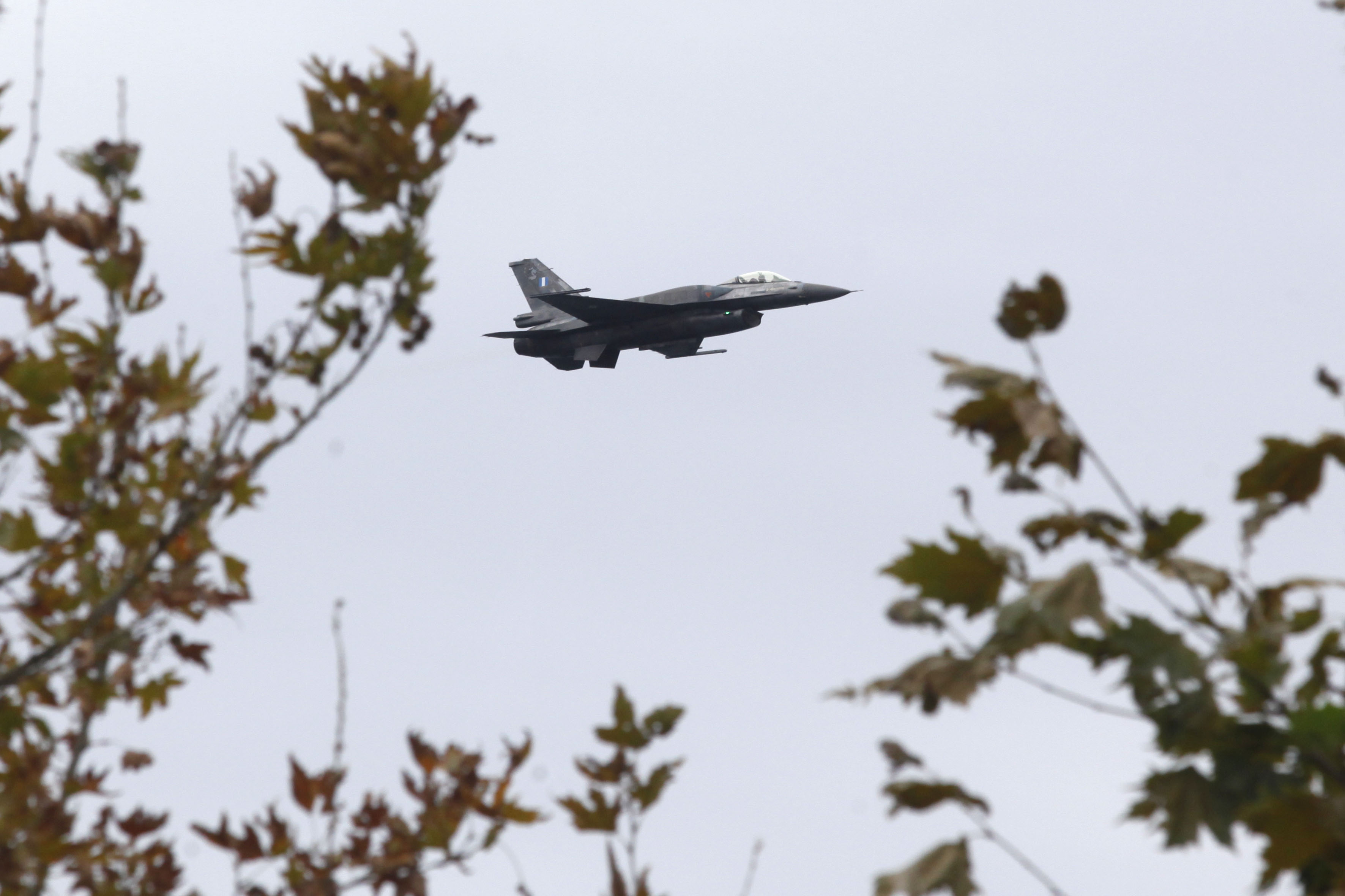 «Να κρατήσουμε την Ελλάδα ψηλά» ήταν το μήνυμα του πιλότου του F-16 στην παρέλαση της Θεσσαλονίκης