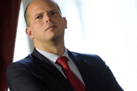 O Βέλγος υπουργός Μετανάστευσης δεν πληρώνει το πρόστιμό του