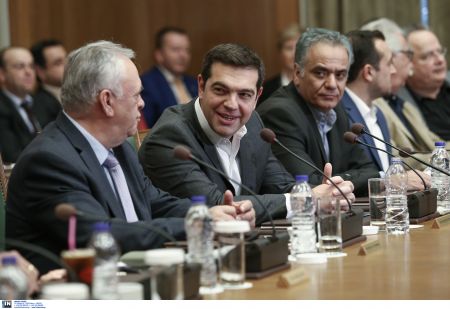 Τσίπρας: Η φιλοδοξία της κυβέρνησης να βγάλει την χώρα από την κρίση