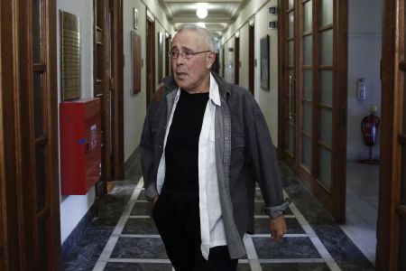 Tsipras accepts deputy education minister’s resignation, after vulgar outbursts