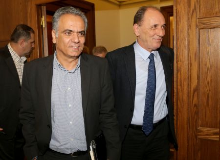 Σκουρλέτης: Παρωχημένο-δογματικό το σχέδιο πώλησης του 17% της ΔΕΗ