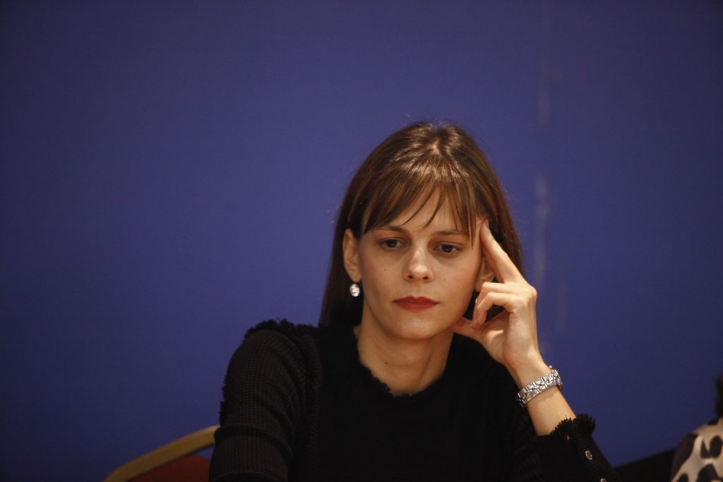 Achtsioglou adopts new line on labor reforms in negotiations