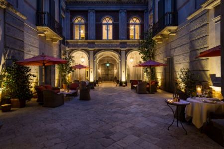 Ο εμίρης και ο Τραμπ