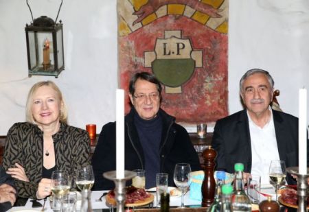 Ακιντζί σε Αναστασιάδη: «Νίκο τελειώσαμε… Πάω να κοιμηθώ»