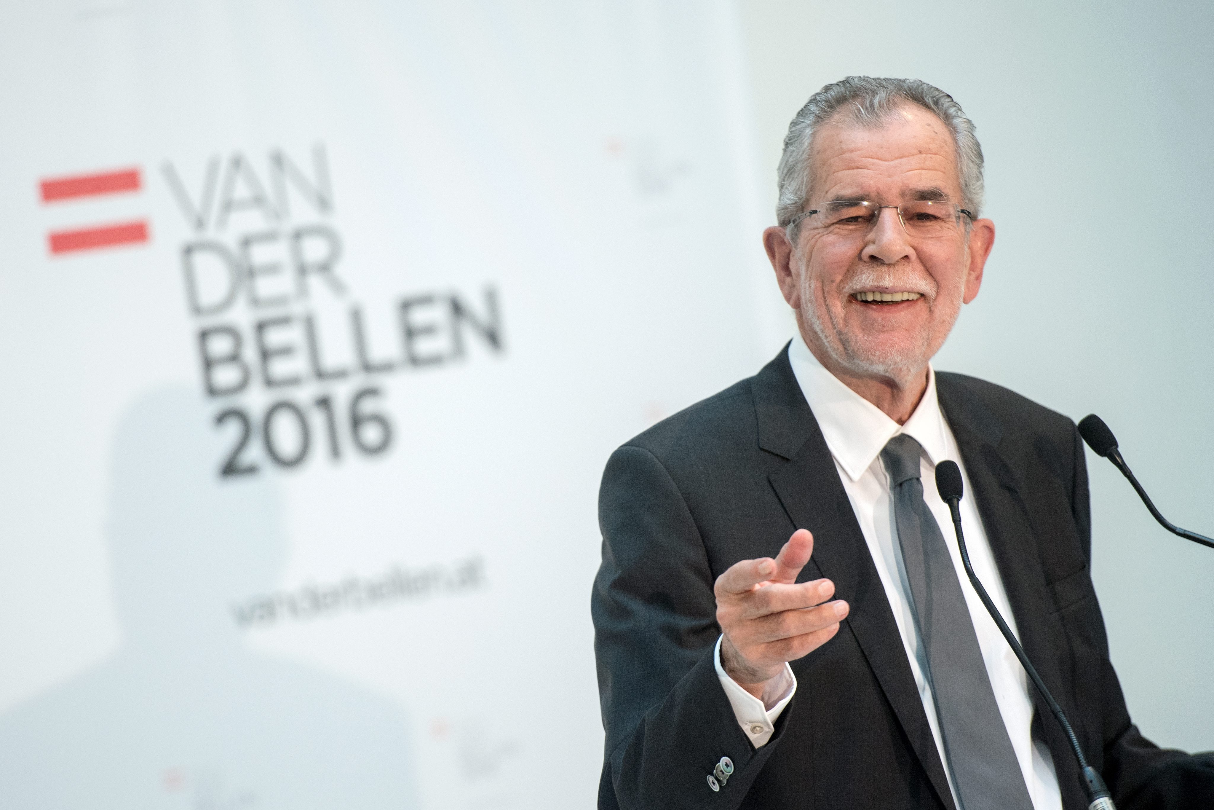 Θετική εξέλιξη στις προεδρικές εκλογές της Αυστρίας: Καθαρή νίκη του πράσινου Φαν ντερ Μπέλεν