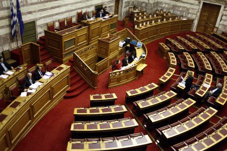 Πλήρης εξομοίωση του Συμφώνου Συμβίωσης με τον γάμο