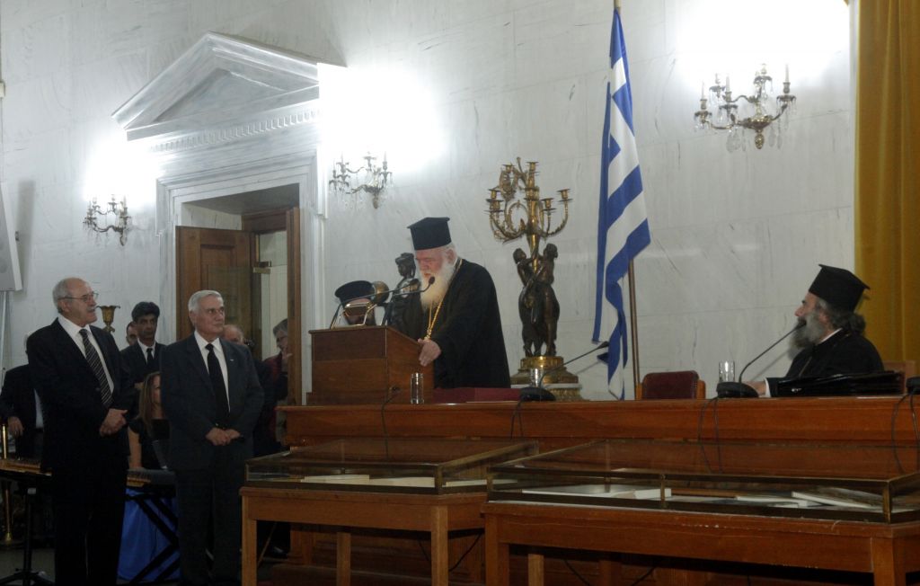 Ιερώνυμος: Να ενώσουμε τις δυνάμεις μας για να περάσουμε στην άλλη όχθη