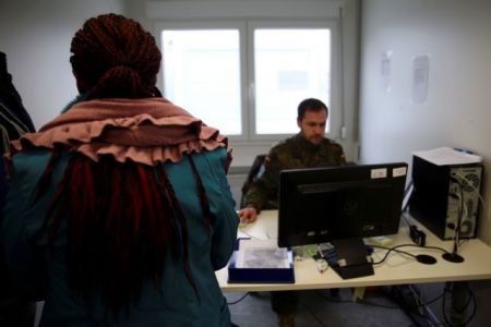 Η Βάδη – Βυρτεμβέργη σκληραίνει τη στάση της απέναντι στους πρόσφυγες