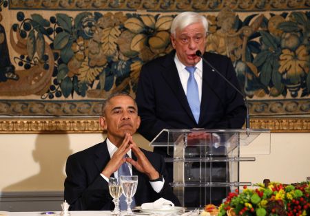 Παυλόπουλος: Παραμένουμε στην ΕΕ και την ευρωζώνη, αταλάντευτα