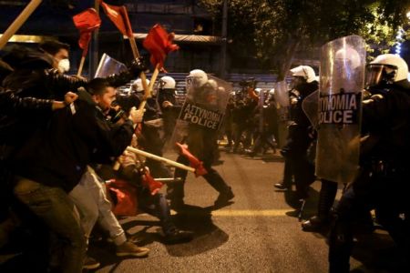 Major clashes in city center of Athens – Police make six arrests