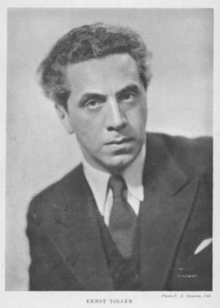 Η νιότη στα χρόνια της βαρβαρότητας