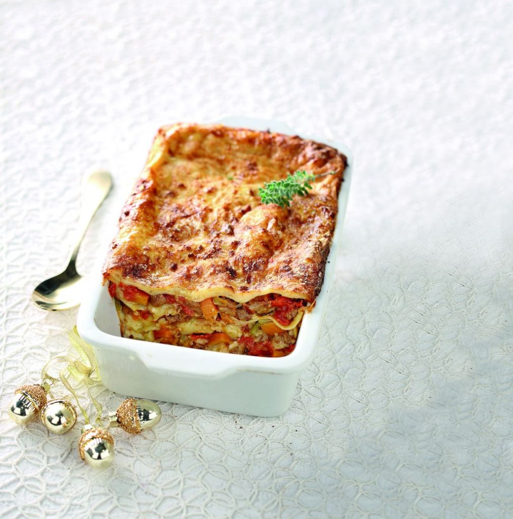 Λαζάνια με μπέικον και μοτσαρέλα