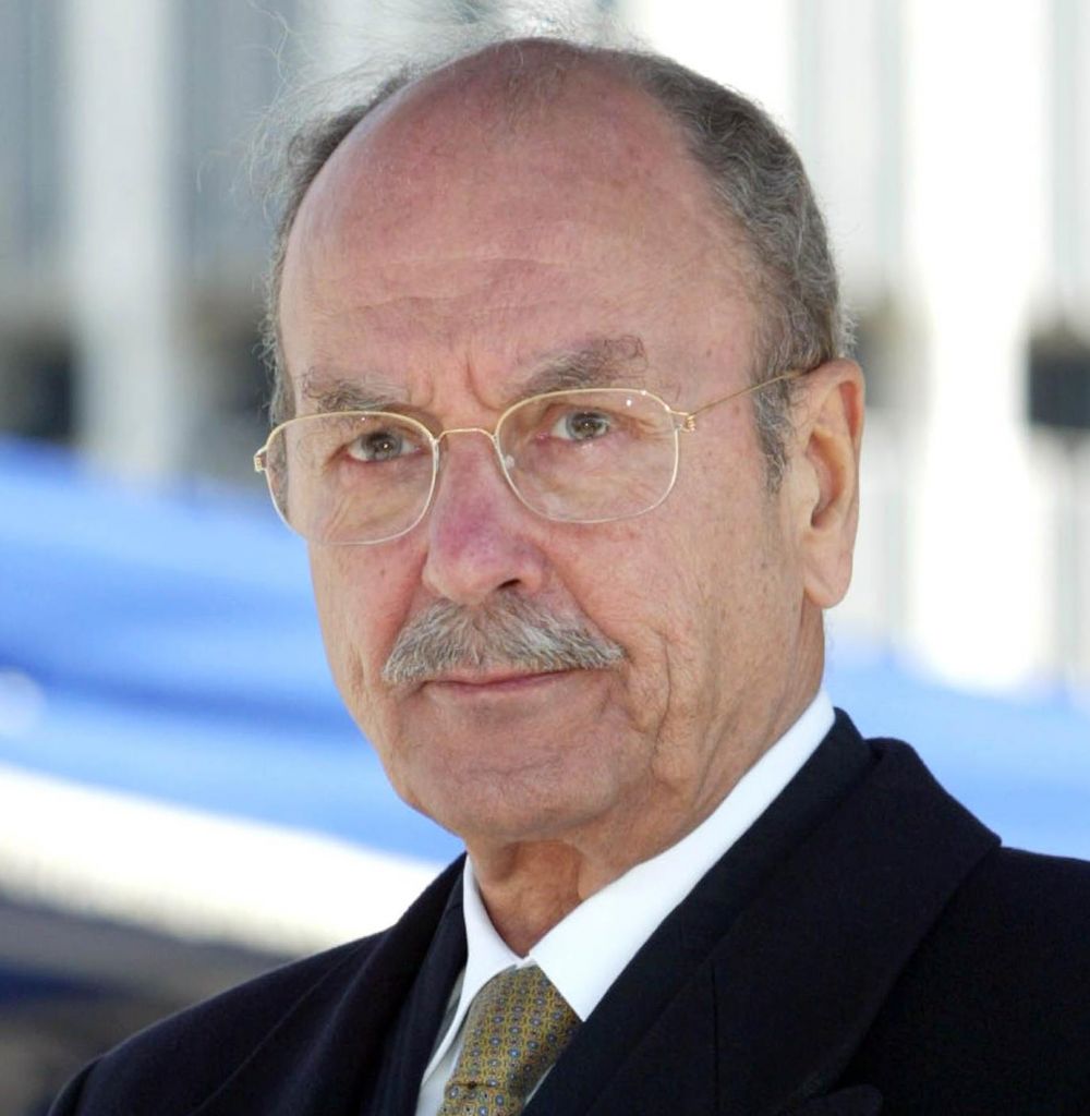 Political leaders bid farewell to Kostis Stephanopoulos