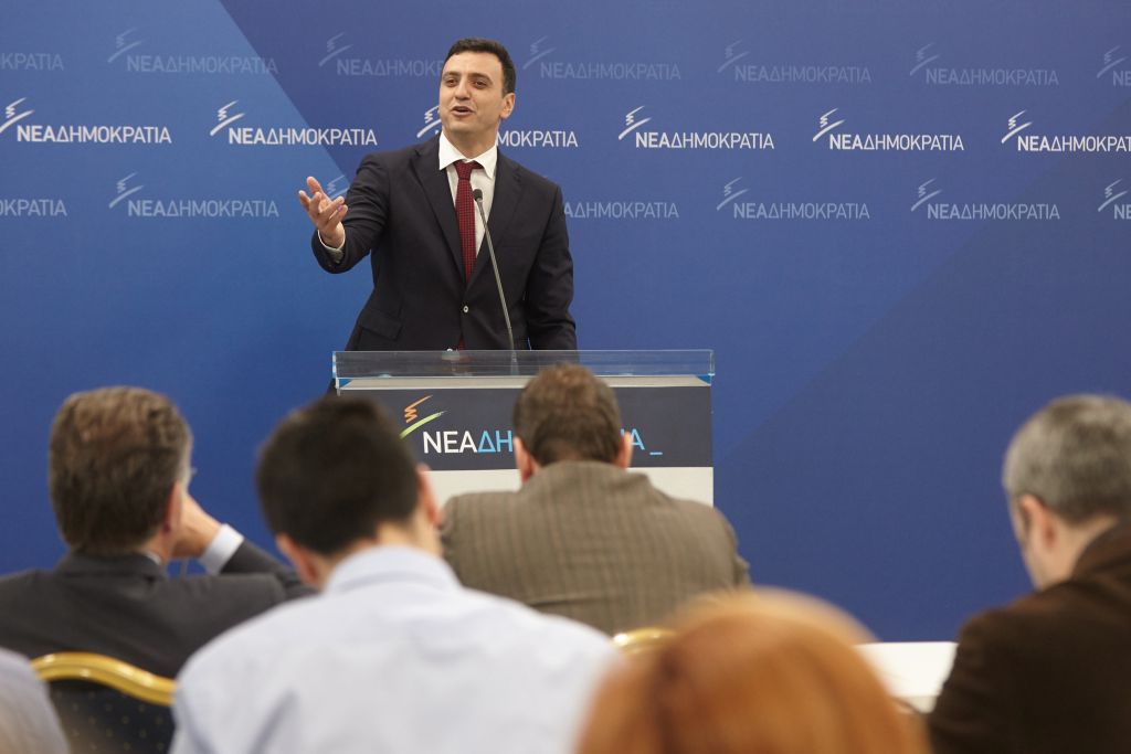 ΝΔ: Η κυβέρνηση φέρνει από το παράθυρο τέταρτο μνημόνιο
