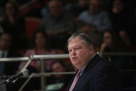 Βενιζέλος ζητά εξηγήσεις από τον ΥΠΟΙΚ για τις «διαρροές» από την λίστα Μπόργιανς