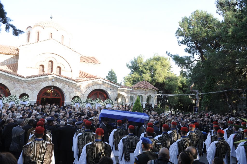 Τελευταίο αντίο στον πρώην Πρόεδρο Κωστή Στεφανόπουλο
