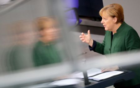 Μέρκελ: H ελευθερία μας δεν είναι αυτονόητη