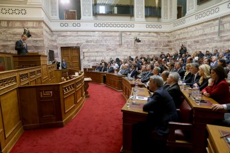 Κυρ. Μητσοτάκης στη ΚΟ της ΝΔ: Η Ευρώπη αλλάζει αλλά η Ελλάδα παραμένει καθηλωμένη