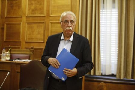 Βίτσας: Δεν υπάρχουν γκρίζες ζώνες στο Αιγαίο