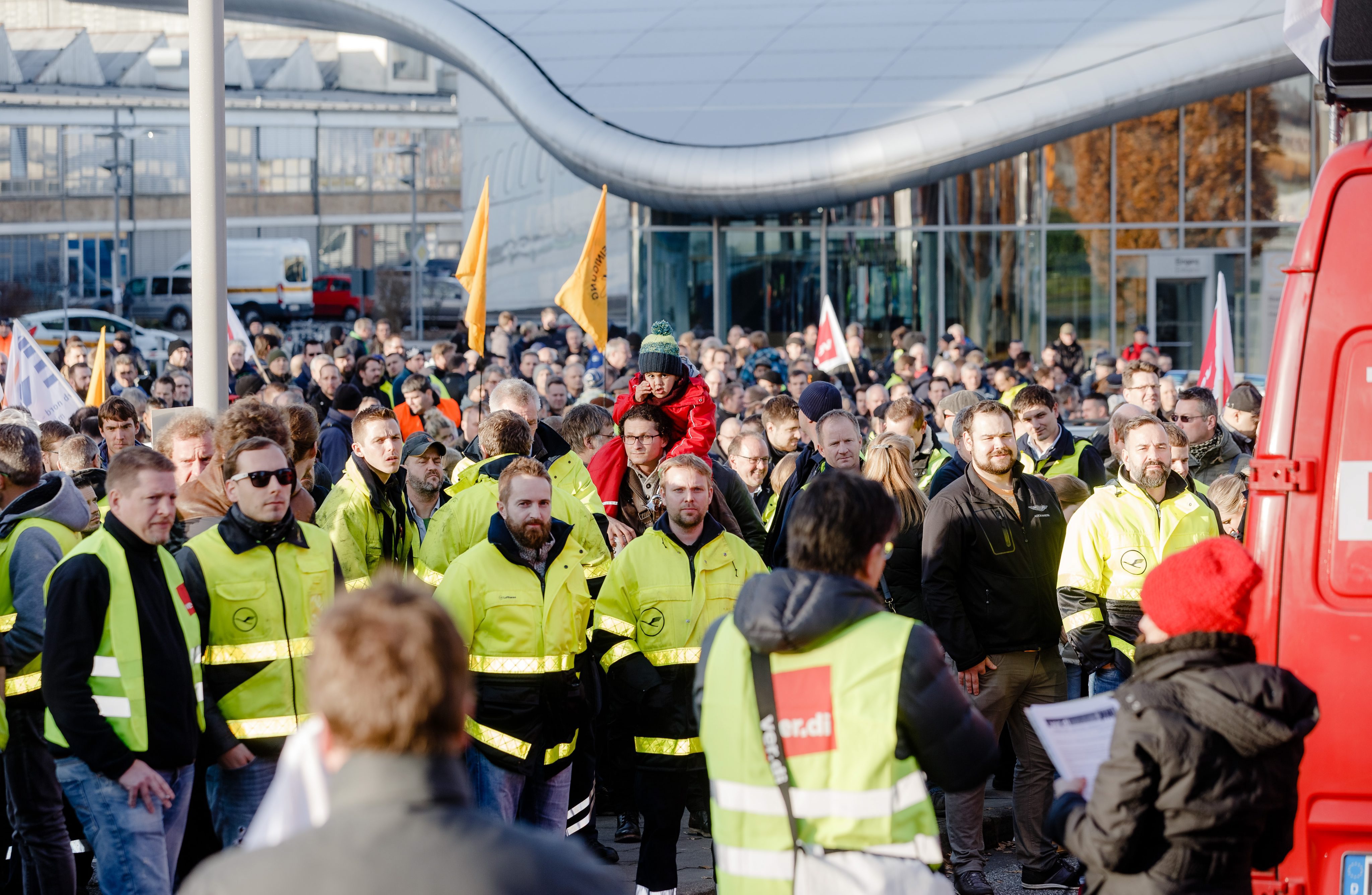 Συνεχίζεται και την Τετάρτη η απεργία των εργαζομένων της Lufthansa