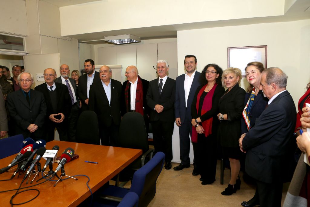 Εννέα έως 12 τηλεοπτικές άδειες – ειδησεογραφικές & θεματικές – «βλέπει» το ΕΣΡ