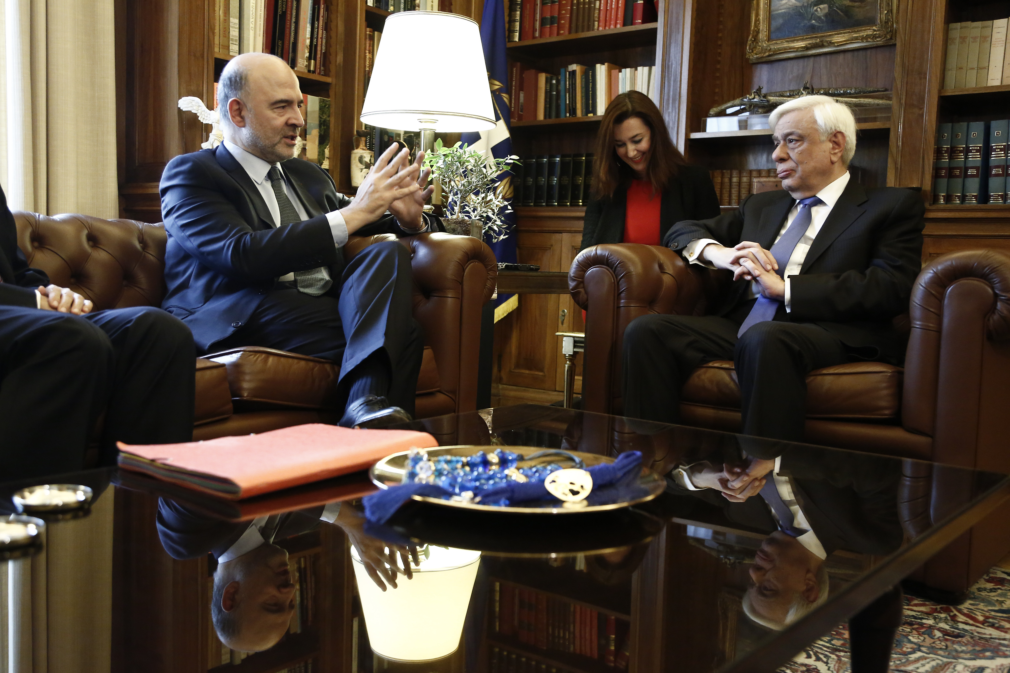 Moscovici to Pavopoulos: Greece regaining its autonomy