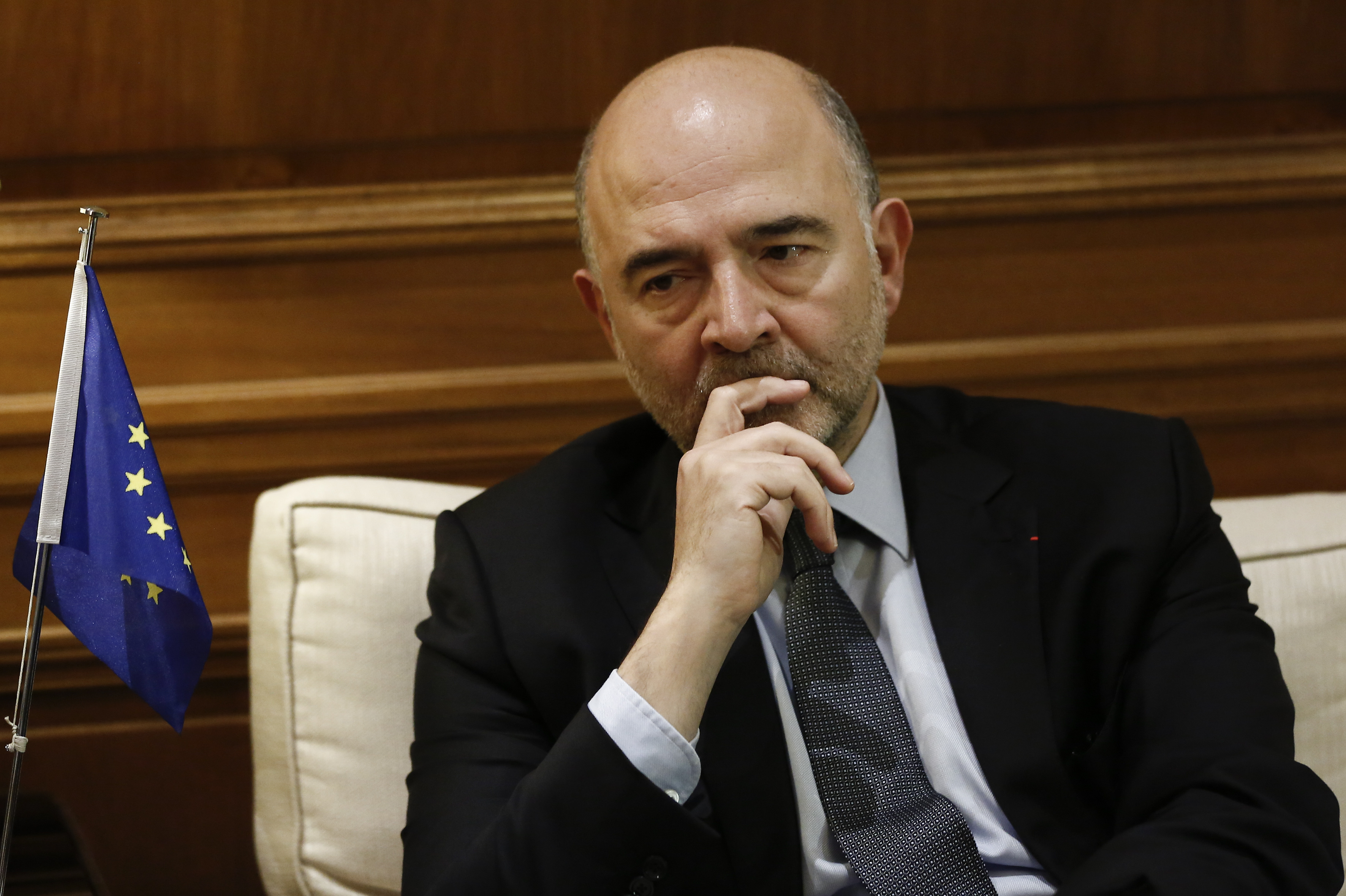 Μοσκοβισί: «Το ΔΝΤ πρέπει να είναι στο πρόγραμμα