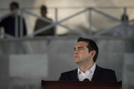 Τσίπρας: «Οφείλουμε στη μνήμη όσων χάθηκαν να συνεχίζουμε τον αγώνα ενάντια στο AIDS»