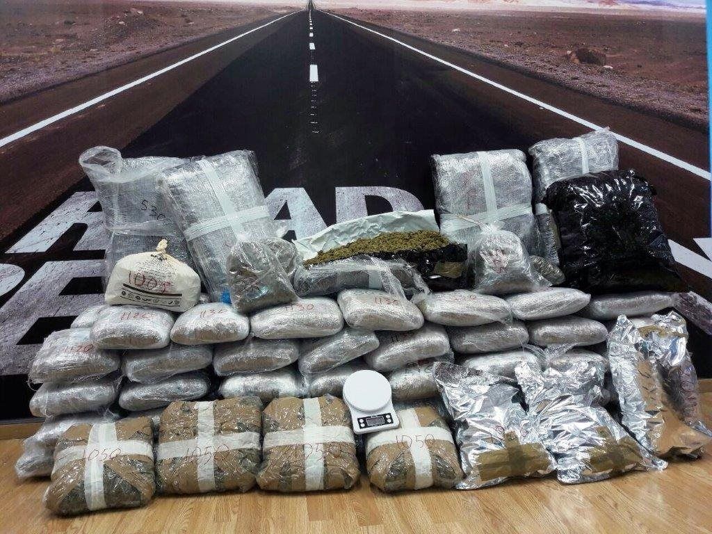 Κέρκυρα: Η θάλασσα «έβγαλε» ακατέργαστη κάνναβη