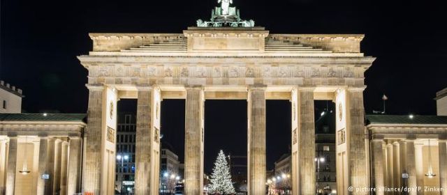 Deutsche Welle: Αισιοδοξεί το Βερολίνο για τη συμμετοχή του ΔΝΤ