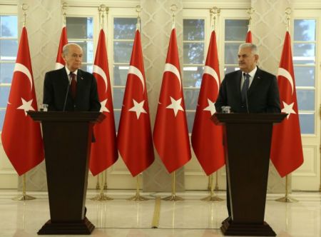 Τουρκία: Στις αρχές καλοκαιριού το δημοψήφισμα για συνταγματική μεταρρύθμιση