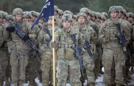 Βαλτική: Φοβούνται τη «ρωσική αρκούδα»-κάλεσαν κομάντος των ΗΠΑ