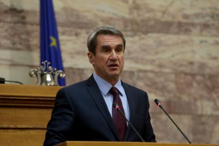 Λοβέρδος: Πιθανή έμμεση έκδοση των οκτώ τούρκων στρατιωτικών