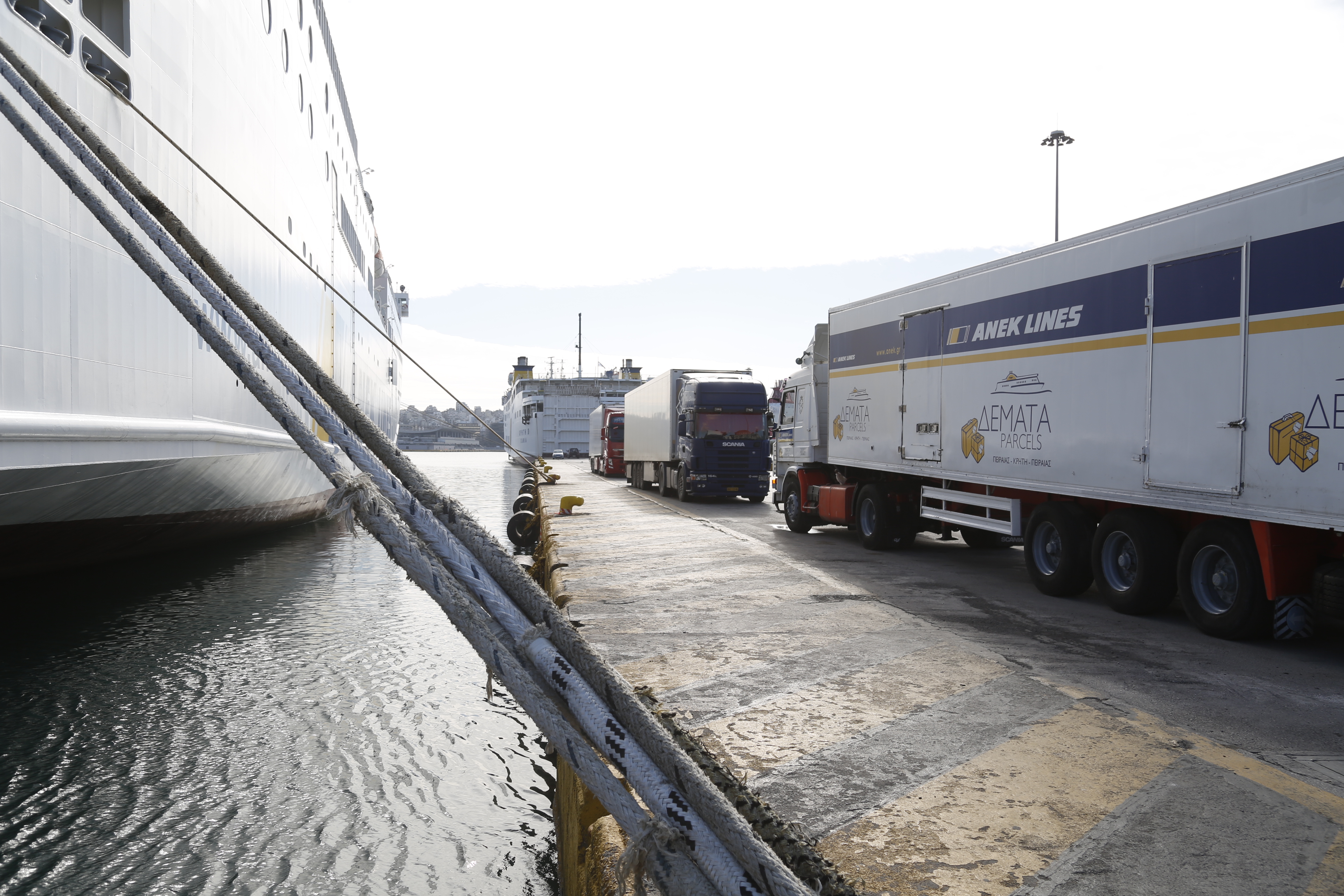 Ανέστειλε την απεργία η ΠΝΟ – Ξεκινούν άμεσα τα δρομολόγια των πλοίων