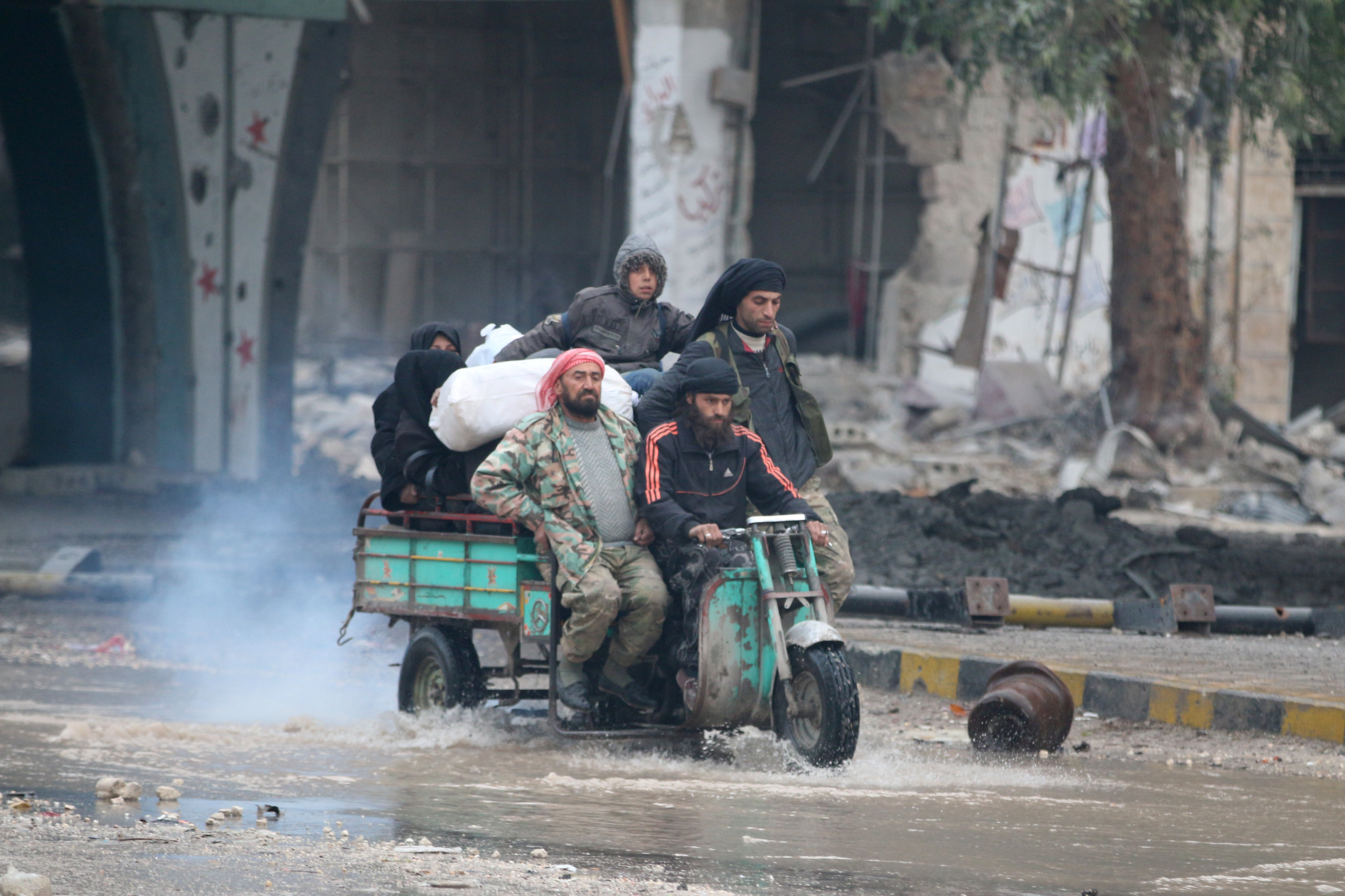Πενθήμερη εκεχειρία ζητούν στο Χαλέπι οι αντάρτες