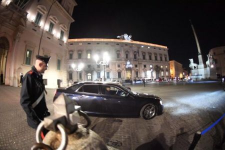 «Πυρετός» διαβουλεύσεων στην Ιταλία, επαφές Ρέντσι με συνεργάτες του